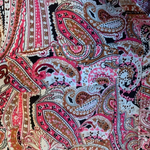 Talbots flowy poly button down. Bought last year(2021) never worn. Retsil 99.50 - Picture 3 of 5